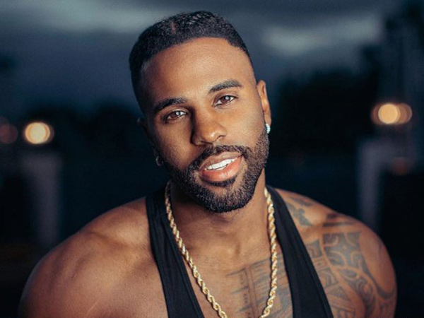 Bikin Kaget, Ini Penampilan Baru Jason Derulo Usai Cukur Habis Alis