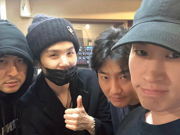 Epik High Hang-out Bareng Suga BTS Bikin Heboh, Fans Harapkan Kolaborasi