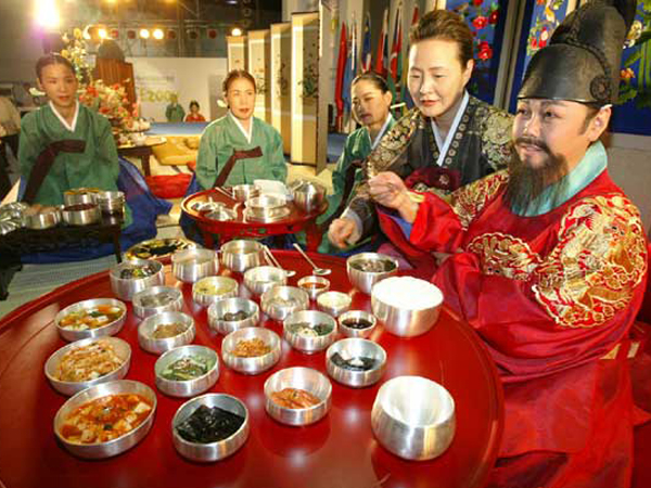 Mengenal Berbagai Hidangan yang Dikonsumsi Keluarga Kerajaan di Korea