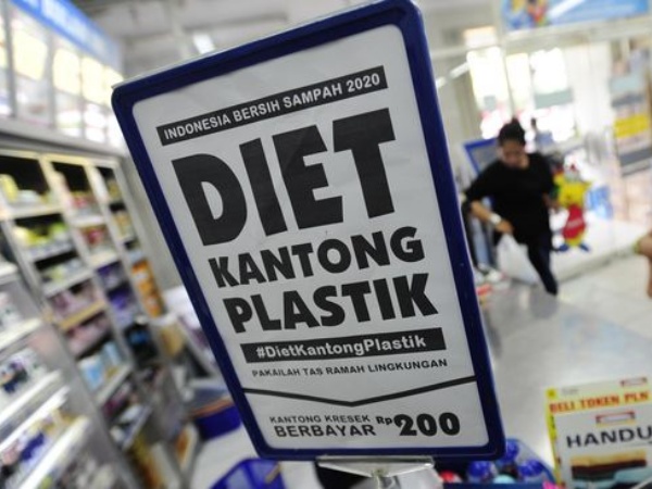 Sah! Akhirnya DKI Jakarta Mulai Larang Penggunaan Plastik Juli 2020 Mendatang