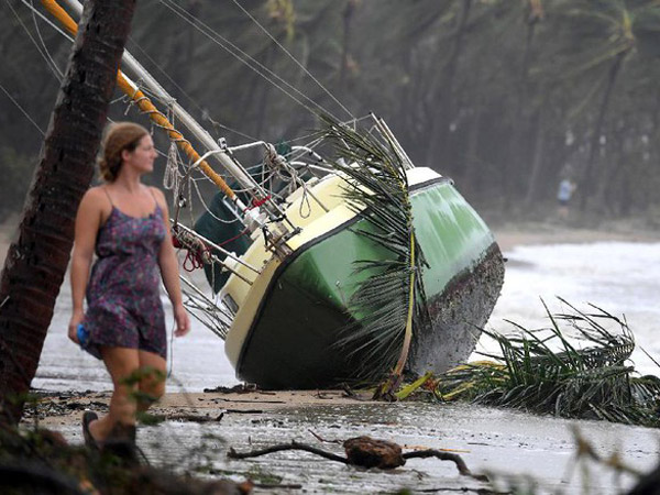 Kapal Pindah ke Daratan, Begini Dahsyatnya Topan Debbie di Australia