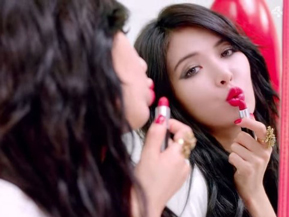 Tips & Trik Agar Lipstik Terlihat Sempura pada Bibir Bak Idola K-Pop