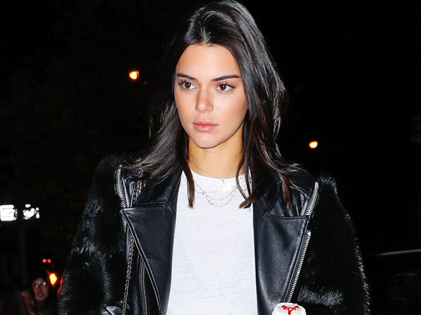 Terlihat Beda, Kendall Jenner Lakukan 'Suntik' Pada Bagian Bibirnya?