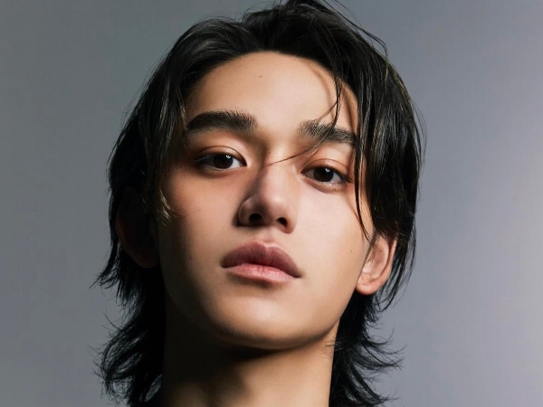 Buka Media Sosial Resmi, Lucas Eks NCT Siap Debut Solo?