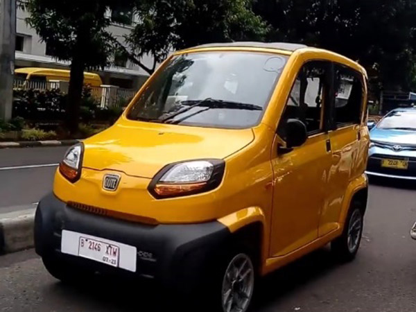 Bajaj Anti Getar dengan Tarif Murah Mulai Jajal Jalanan Jakarta, 'Qute'!