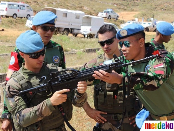 Simak Foto-Foto Gagah Tentara Indonesia Ajarkan Alutsista Pada Tentara Perancis