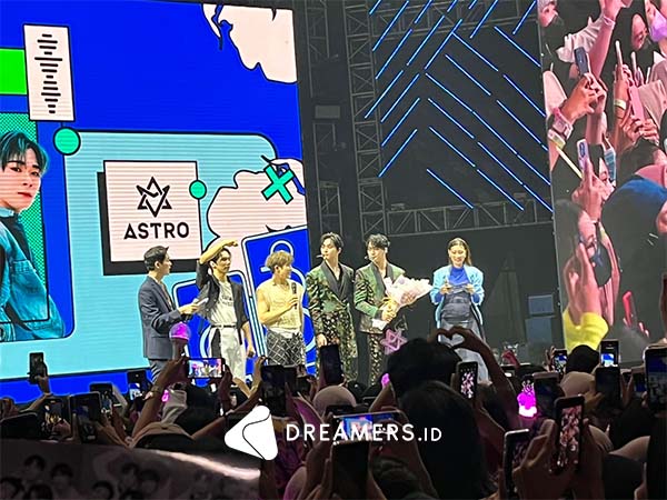 ASTRO Meriahkan Panggung BLIF2022, Sampai di Surprise-in AROHA!