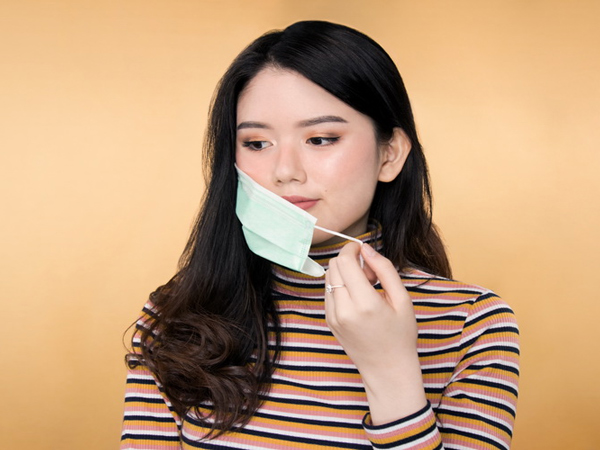 Begini Cara Dapatkan Make-Up Tahan Lama Saat Memakai Masker