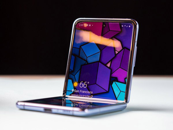 Inilah Spesifikasi Lengkap dan Harga Resmi Samsung Galaxy Z Flip