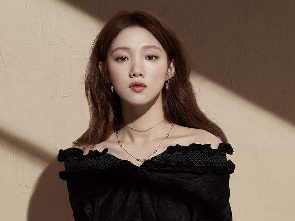 Lee Sung Kyung Akan Bintangi Drama Tentang Dunia Hiburan