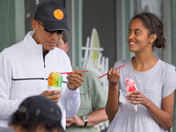 Tak Bisa Berkata-kata, Obama Ungkap Dirinya Hanya Akan Menangis di Kelulusan Sang Putri