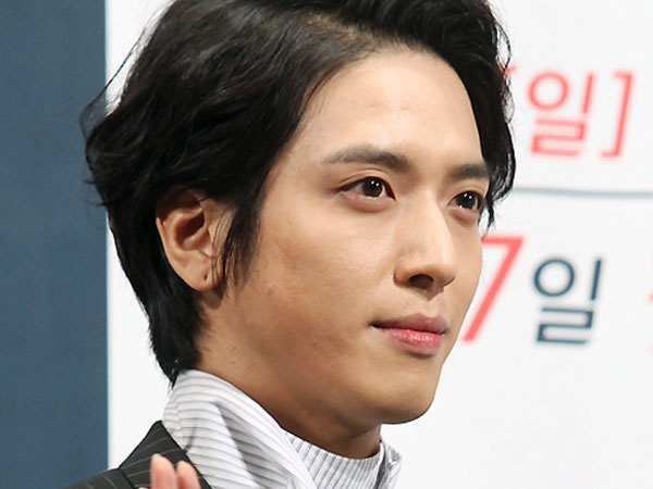 Yonghwa CNBLUE Ingin Penonton Nantikan Transformasinya di 'Three Musketeers'