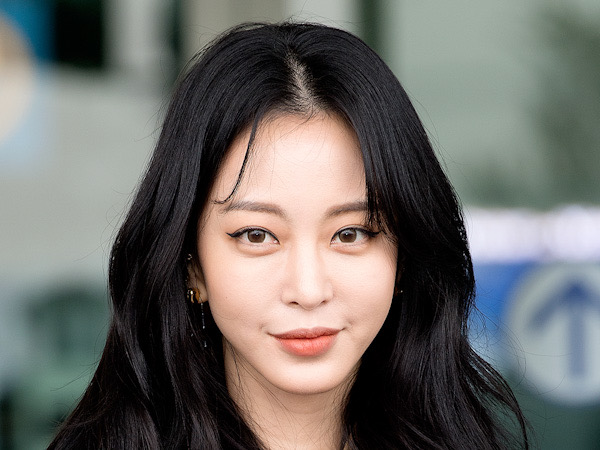 Han Ye Seul Tuntut Reporter Penyebar Rumor, Minta Publik Nantikan Hasilnya