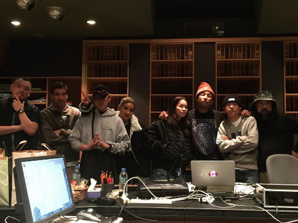 Hangout Bareng di Studio Musik, G-Dragon akan Kolaborasi Bareng Pharrell Williams?
