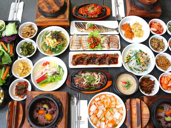 Suka Makan di Restoran 'All You Can Eat'? Yuk, Simak 5 Tips Penting Ini!