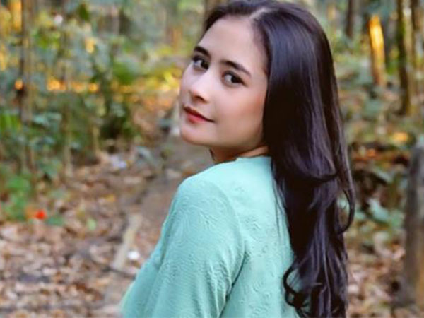 Pengabdi Setan Tumbangkan Danur, Bagaimana Tanggapan Prilly Latuconsina?