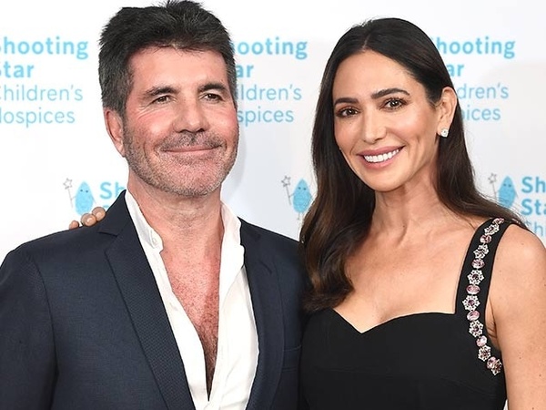 Simon Cowell Tunangan dengan Lauren Silverman Setelah 13 Tahun Bersama