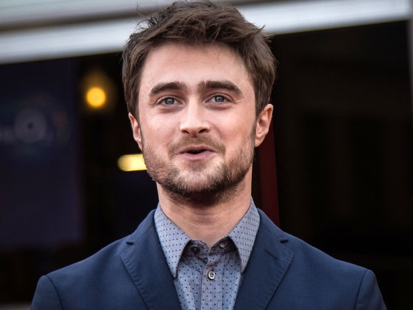 Daniel Radcliffe Tolong Sekelompok Turis yang Dijambret di London