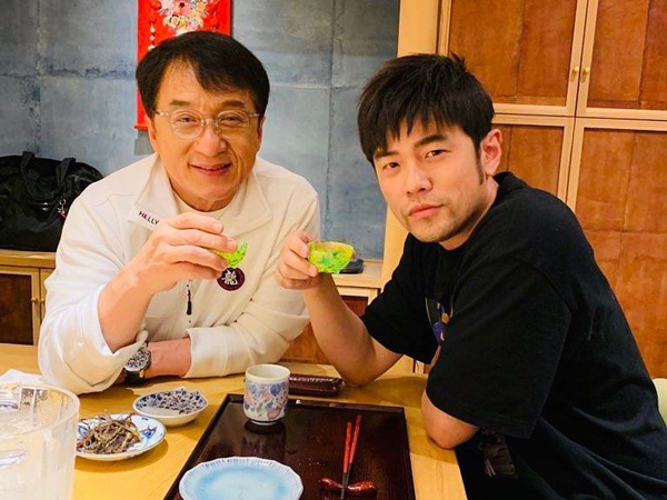 Situasi Hong Kong Memanas, Jay Chou Dikecam Karena Makan Bareng Jackie Chan