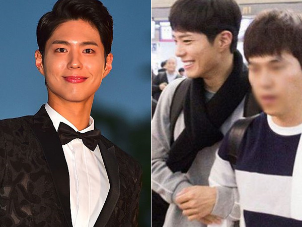 Selalu Bergandengan, Kedekatan Park Bo Gum dan Manajernya Bikin Fans Iri!