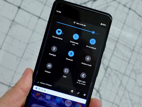 Google Pastikan Fitur Dark Mode Bisa Hemat Baterai Ponsel Android