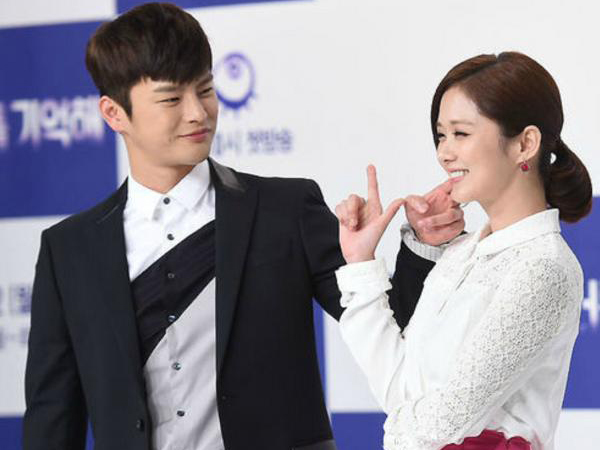 Unggah Foto Berdua, Jang Nara Terlihat Semakin Dekat dengan Seo In Guk?