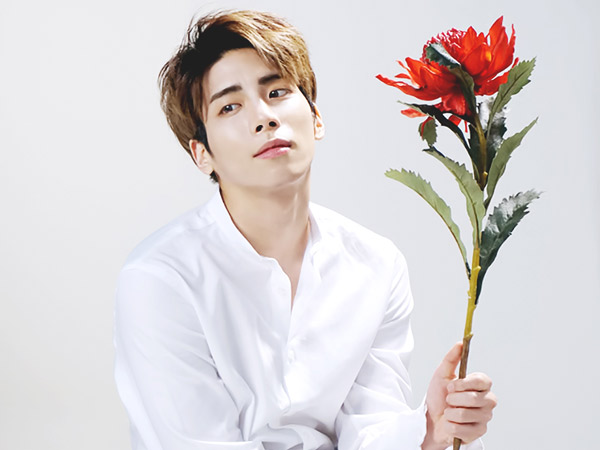 Layaknya Kekasih, Sikap Romantis Jonghyun SHINee ke Lucky Fans Ini Bikin Baper Maksimal!