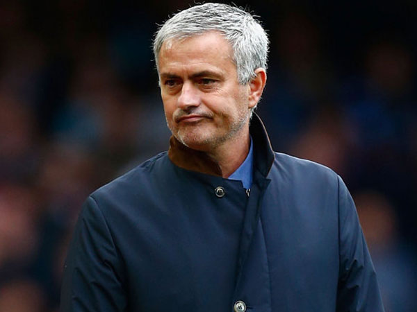 Jose Mourinho Angkat Bicara Soal Aksi 'Ceroboh' Penuh Emosional Bek MU