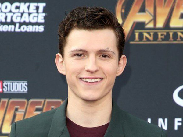 Kenalan dengan Olivia Bolton, Pacar Baru Tom Holland