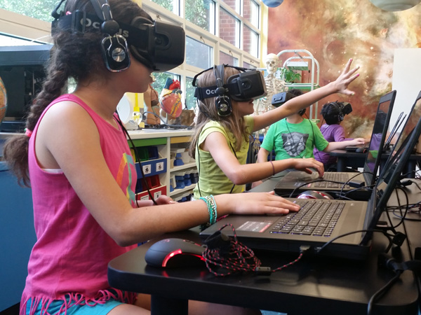 Manfaatkan Pengembangan Teknologi, Virtual Reality Akan Diterapkan Untuk Pendidikan