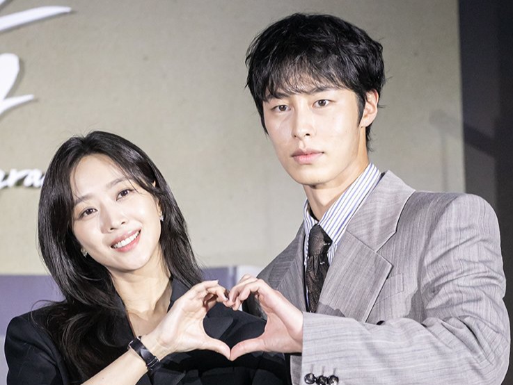 Lee Jae Wook dan Jo Bo Ah Saling Puji Sikap Profesionalisme di Balik Layar 'Dear Hongrang'