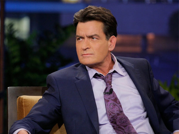 Bungkam Selama 4 Tahun, Charlie Sheen Akhirnya Akui Positif Mengidap HIV