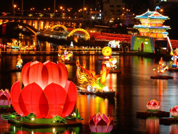 Ratusan Lentera Siap Mengarungi Setiap Malam di Seoul Lantern Festival!