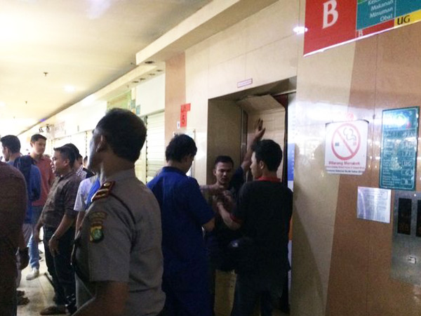 Sedang Penuh Penumpang, Lift Blok M Square Jatuh ke Lantai Basement