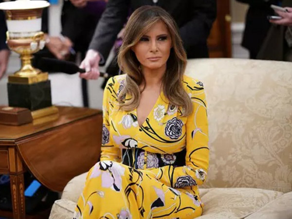 Begini Cara Melania Trump 'Balas Dendam' Pada Desainer yang Meboikot dan Ogah Mendandaninya