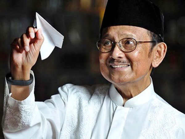 Innalillahi, Presiden Ketiga Indonesia BJ. Habibie Dikonfirmasi Meninggal Dunia