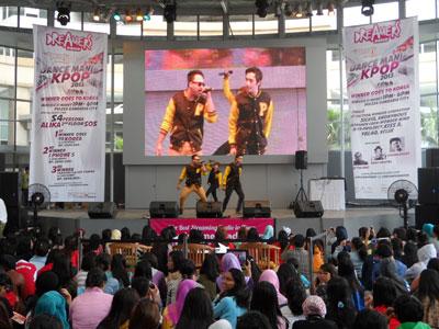 Heboh, Dreamers Radio with Speedy Dance Mania K-POP!