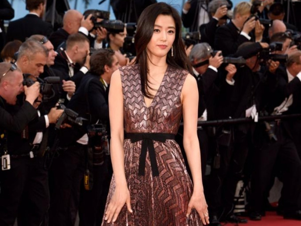 Intip Anggunnya Penampilan Jun Ji Hyun di Red Carpet Cannes Film Festival 2015