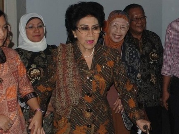 Mantan Menteri Urusan Peranan Wanita Mien Sugandhi Meninggal Dunia