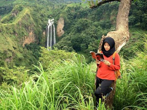 Simak Referensi Fashion Jitu Spesial untuk Hijab Backpacker