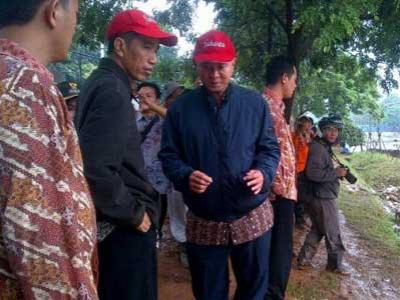 Tanggul Jebol Latuharhary Tetap Ditunggui Jokowi