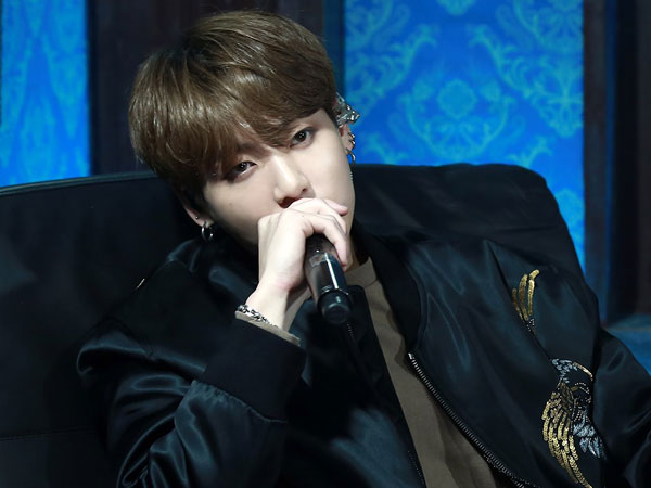 Jungkook BTS Bagikan Cover Manis Nyanyikan Lagu '10,000 Hours'