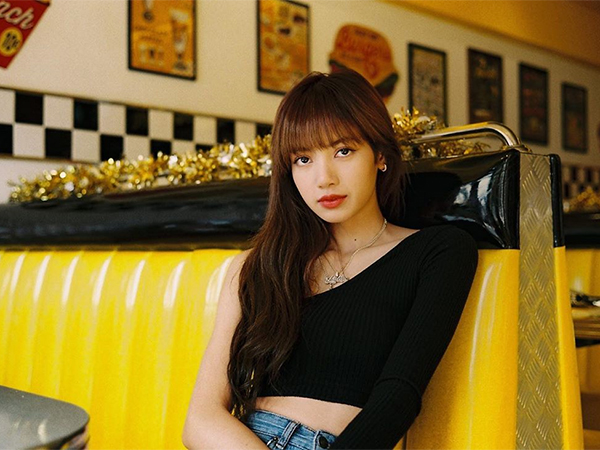 Bukan Diet, Inilah Rahasia Bentuk Tubuh Ramping Lisa BLACKPINK