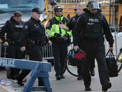 FBI Buru Dua Tersangka Bom Boston