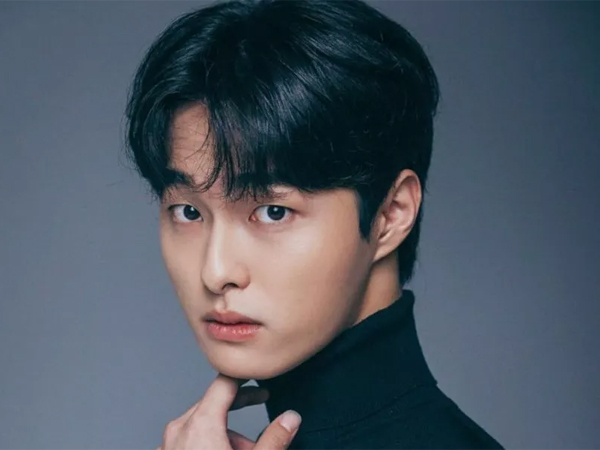 Yoon Chan Young Pertimbangkan Bintangi Remake Serial Amerika 'Your Honor'