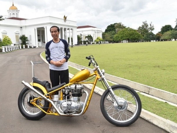 Alasan Mengapa Motor Custom Keren Chopper Cocok untuk Jokowi