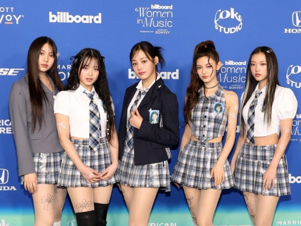 NewJeans Terima Penghargaan Group of the Year di Billboard Women in Music Awards