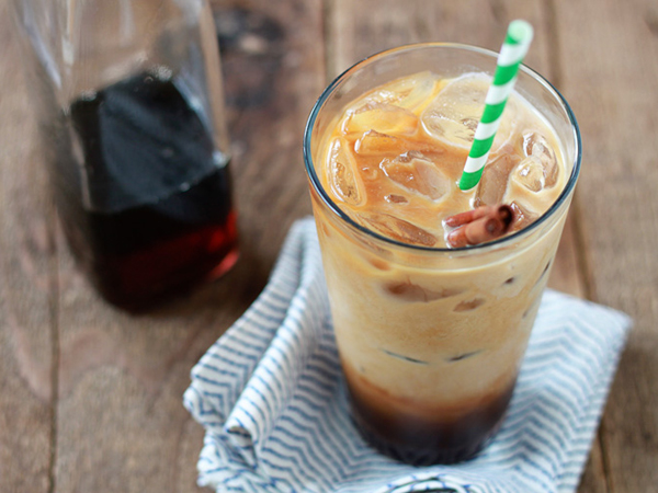 Buat Kegiatan Minum Iced Coffee Jadi Lebih Seru dengan Campuran Ini