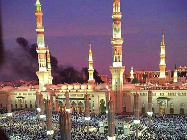 Jelang Hari Terakhir Puasa, Ledakan Terjadi di Masjid Tersuci Nabawi di Madinah