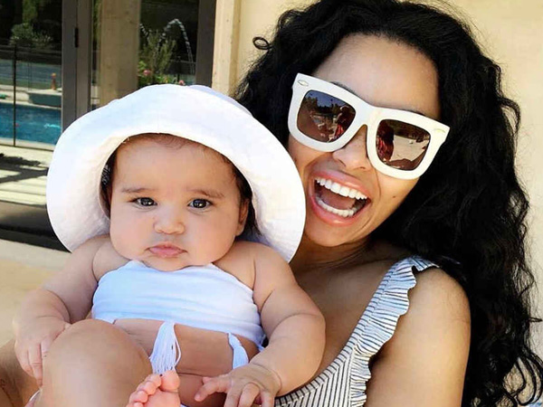 Bikin Gemas, Blac Chyna Unggah Foto Berbikini Bareng Baby Dream Kardashian